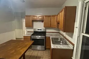 5752 S Whipple St, Chicago, IL 60629 - Photo 10