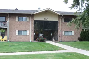 7410 Brookdale Dr, Darien, IL 60561 - Photo 1