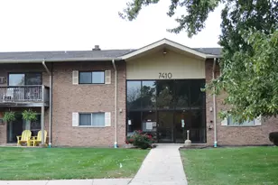7410 Brookdale Dr, Darien, IL 60561 - Photo 2