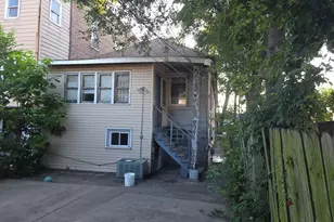 10554 S Ave L St, Chicago, IL 60617 - Photo 4
