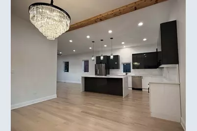 10835 S Parnell Avenue, Chicago, IL 60628 - Photo 4