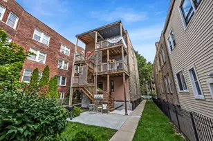 5824 N Ridge Ave, Chicago, IL 60660 - Photo 2