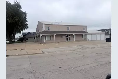 10 N Locust Street, Manteno, IL 60950 - Photo 2