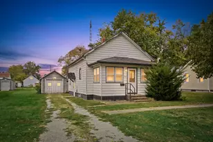 313 S Guthrie St, Gibson City, IL 60936 - Photo 4