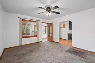 313 S Guthrie St, Gibson City, IL 60936 - Photo 10