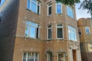 5357 W Montrose Ave, Chicago, IL 60641 - Photo 2