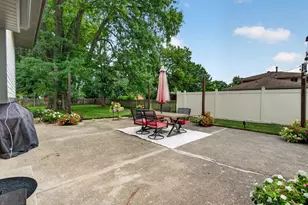1043 Walter St, Lemont, IL 60439 - Photo 20
