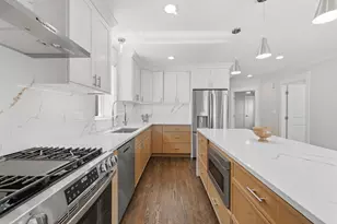 4903 N Moody Ave, Chicago, IL 60630 - Photo 12