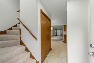 611 N Center St, Naperville, IL 60563 - Photo 2