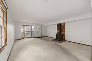 611 N Center St, Naperville, IL 60563 - Photo 6
