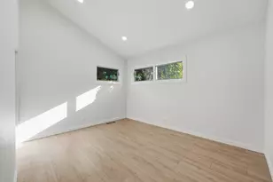1N570 Forest Ave, Glen Ellyn, IL 60137 - Photo 16