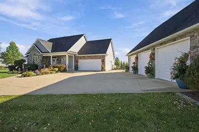 750 S Columbia Avenue, Oglesby, IL 61348 - Photo 2