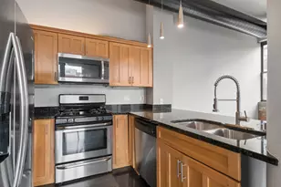812 W Van Buren St, Chicago, IL 60607 - Photo 8