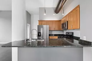 812 W Van Buren St, Chicago, IL 60607 - Photo 10