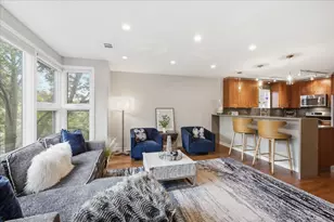 918 W Fletcher St, Chicago, IL 60657 - Photo 6