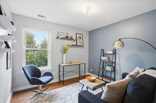 918 W Fletcher St, Chicago, IL 60657 - Photo 16