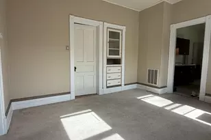 2233 N Sawyer Ave, Chicago, IL 60647 - Photo 14