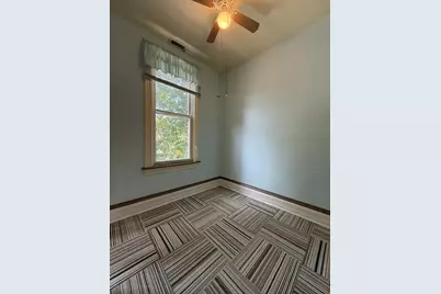 2233 N Sawyer Avenue #2, Chicago, IL 60647 - Photo 8