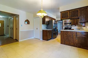 604 Tana Ln, Joliet, IL 60435 - Photo 6
