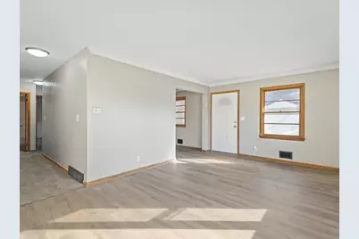 820 Cottage Grove Avenue, Rockford, IL 61103 - Photo 8