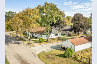 820 Cottage Grove Avenue, Rockford, IL 61103 - Photo 34