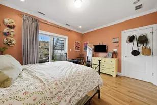 2710 W Thomas St, Chicago, IL 60622 - Photo 14