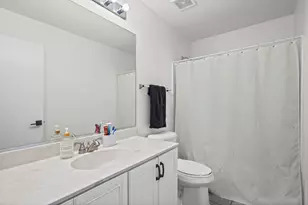 204 Belle Vue Ct, Sugar Grove, IL 60554 - Photo 20