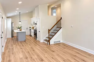 16549 Winchester Ave, Markham, IL 60428 - Photo 4