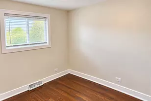 16549 Winchester Ave, Markham, IL 60428 - Photo 10