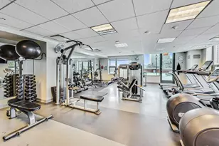 501 N Clinton St, Chicago, IL 60654 - Photo 28