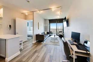 501 N Clinton St, Chicago, IL 60654 - Photo 8