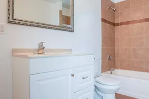 901 W Sheridan Rd, Chicago, IL 60613 - Photo 10