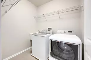1200 Oakleaf Ct, Aurora, IL 60506 - Photo 16