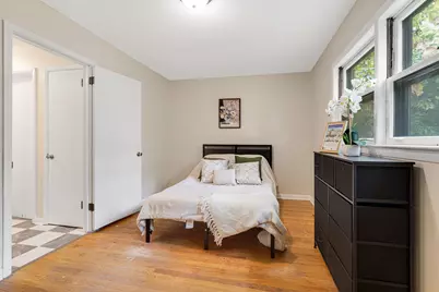 7935 S East End Avenue, Chicago, IL 60617 - Photo 6