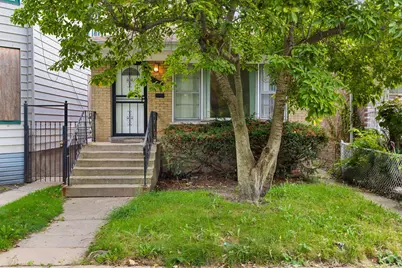 7935 S East End Avenue, Chicago, IL 60617 - Photo 2