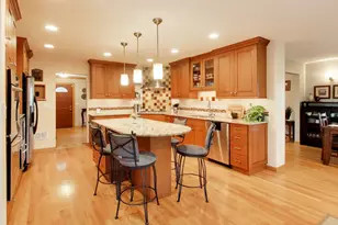 1914 N Burke Dr, Arlington Heights, IL 60004 - Photo 10