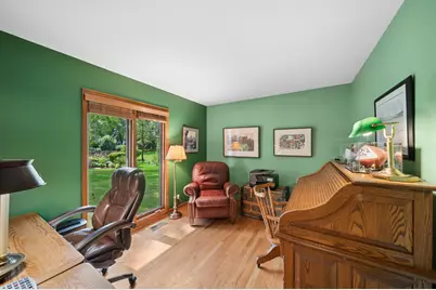 808 Lyndhurst Court, Naperville, IL 60563 - Photo 16