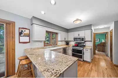 808 Lyndhurst Court, Naperville, IL 60563 - Photo 10