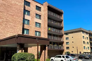 901 Center St, Des Plaines, IL 60016 - Photo 2