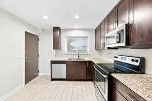 400 E Kensington Rd, Mount Prospect, IL 60056 - Photo 6