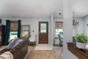 417 Travelaire Ave, Naperville, IL 60565 - Photo 4