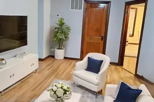 2340 W Thomas St, Chicago, IL 60622 - Photo 2