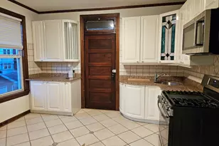 2340 W Thomas St, Chicago, IL 60622 - Photo 10