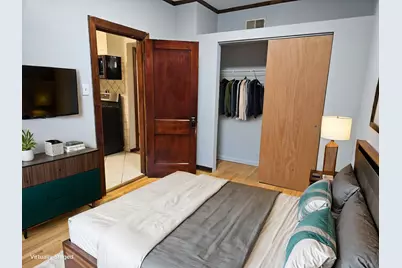 2340 W Thomas Street #2R, Chicago, IL 60622 - Photo 4