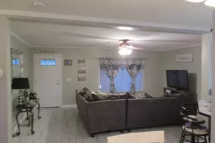 894 Meadowlark Cir, Sandwich, IL 60548 - Photo 2