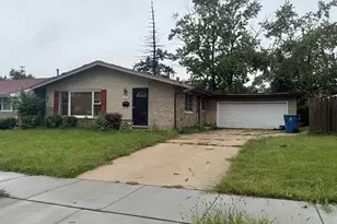 1242 Piacenti Ln, Chicago Heights, IL 60411 - Photo 2