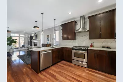 1043 W Monroe Street #3, Chicago, IL 60607 - Photo 2