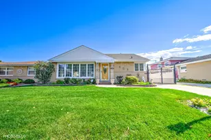 8811 N Merrill St, Niles, IL 60714 - Photo 2