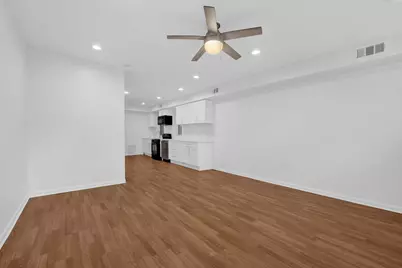 2937 N Washtenaw Avenue #1, Chicago, IL 60618 - Photo 6