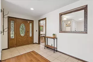 453 Elder Ln, Glenview, IL 60025 - Photo 2
